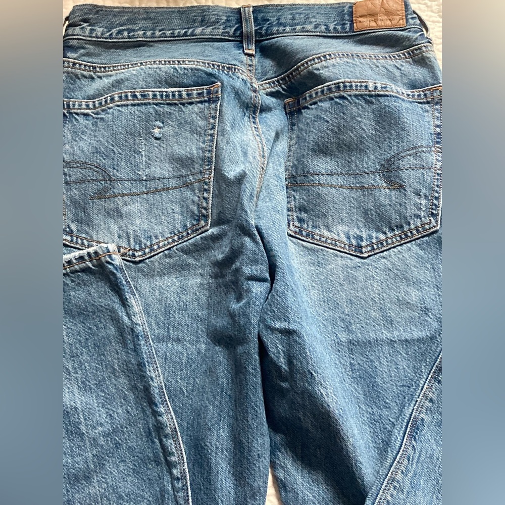 American Eagle Outfitters US:2 size